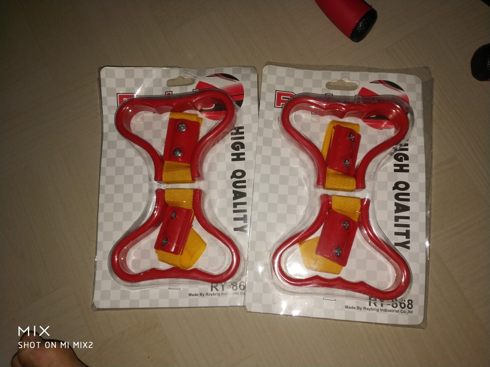 2 Pcs Gantungan Pegangan Busway Merah Biru