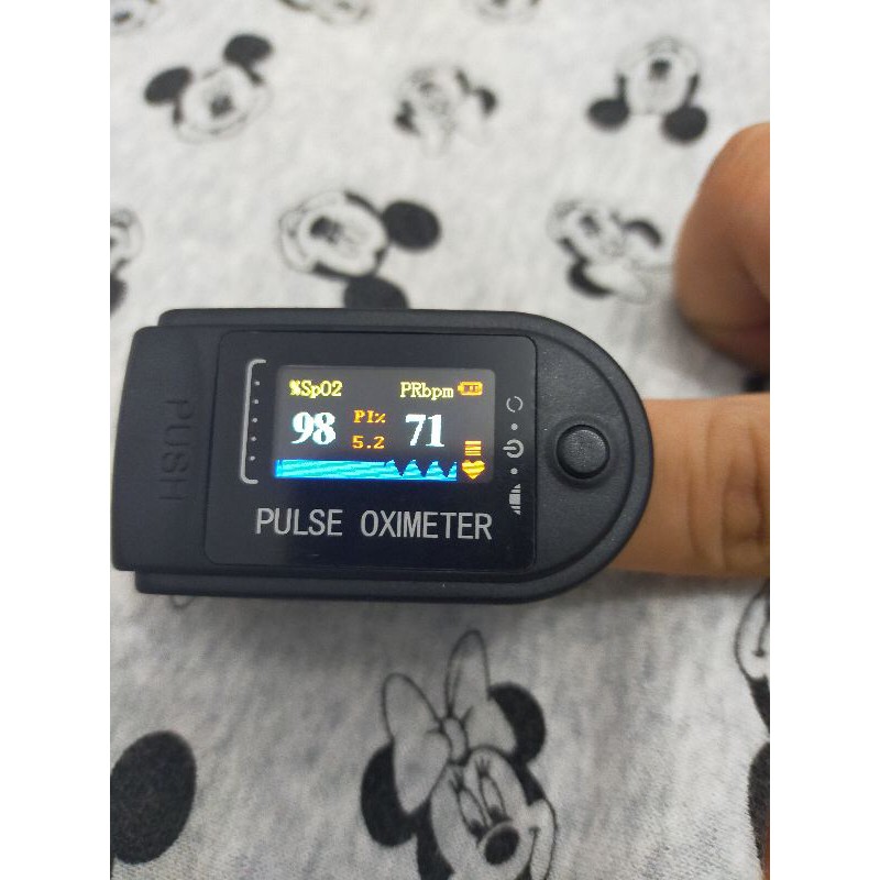 fingertip pulse oxymeter/ fingertip pulse oximeter