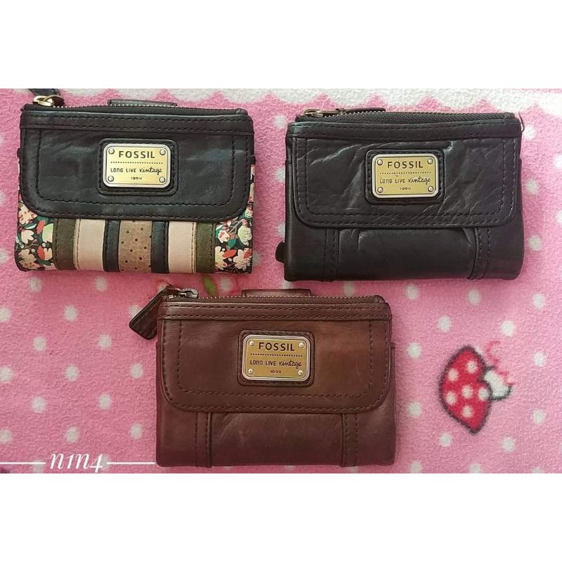 SHORT WALLET VINTAGE FOSSIL (Hitam)