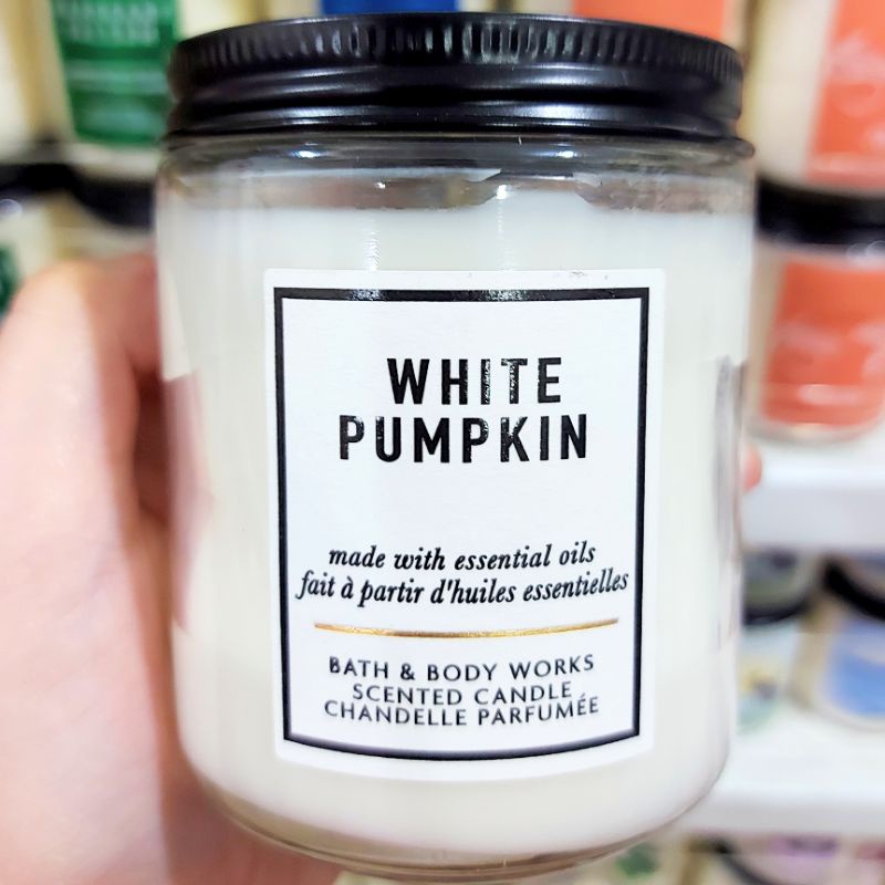 BATH &amp; BODY WORKS BBW WHITE PUMPKIN MADE WITH ESSENTIAL OILS WHITE BARN 1 SINGLE WICK SCENTED CANDLE 198 G PENGHARUM RUANGAN