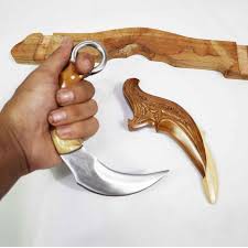 KARAMBIT 2 SISI / KRAMBIT UKIR KAYU BATIK BAYAR DI TEMPAT