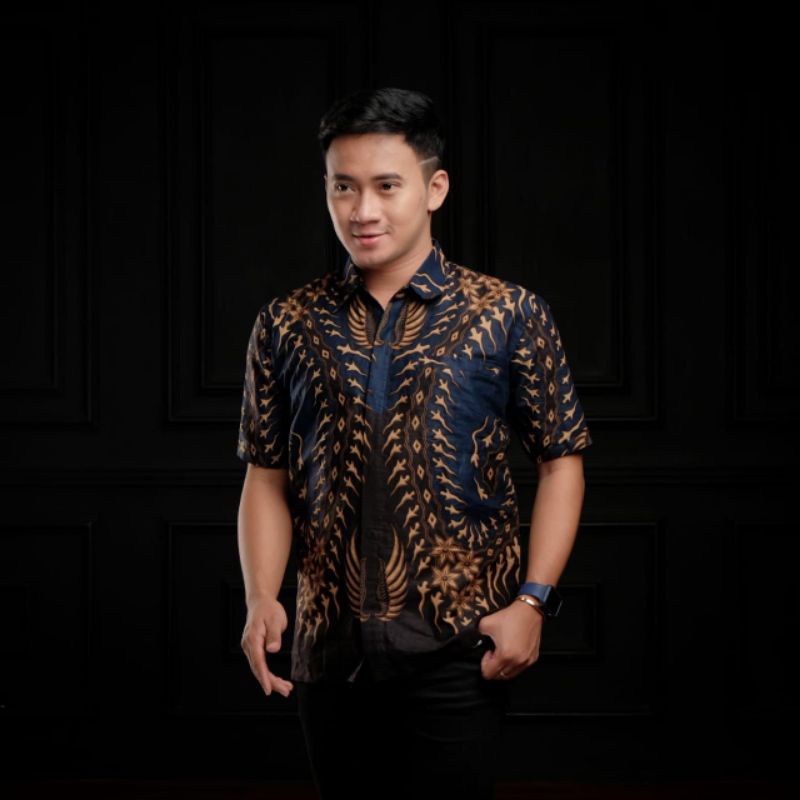 batik terbaru motif keris susun kemeja batik pria lengan pendek