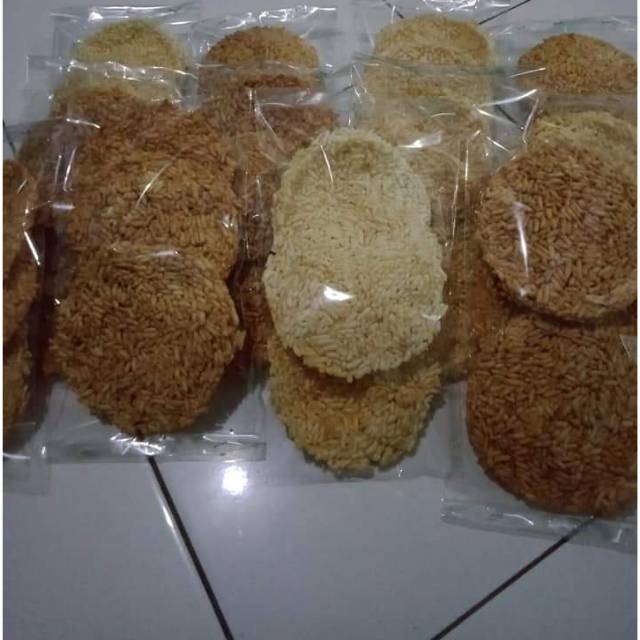 

Rengginang khas Lombok(mentah)