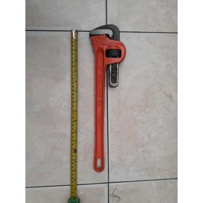 Kunci pipa 18 ". kunci pipa merah besar. kunci pipa lakoni pro 18 inch