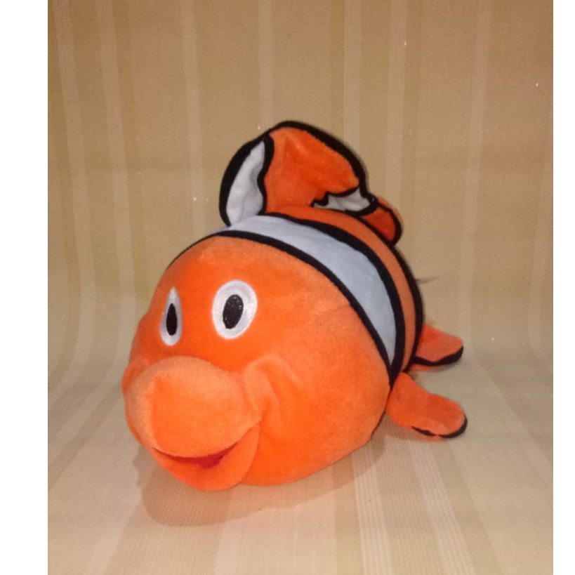 Boneka ikan Nemo finding nemo