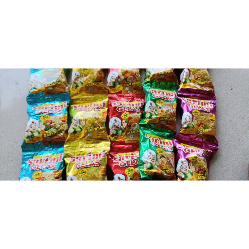 

Ready banyak Sarimie(Mie gelas ) renteng isi 10rb