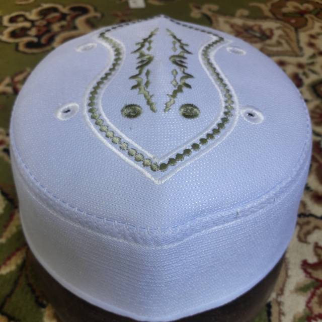 KOPIAH/PECI/SONGKOK ASLI MALAYSIA (Terompah)