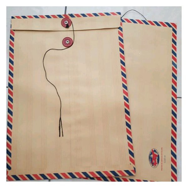 

Amplop Coklat Airmail Viken / Gand 310 per 10 pcs / Map Coklat Bertali Airmail Gand 310 / 10 pcs