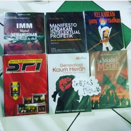 BUKU IMM UNTUK KEMANUSIAAN - KELAHIRAN YANG DIPERSOALKAN - IKATAN MAHASISWA MUHAMMADIYAH IMM - MANIFESTO GERAKAN INTELEKTUAL PROFETIK IMM - TAK SEKEDAR MERAH - GENEALOGI KAUM MERAH [ORIGINAL]