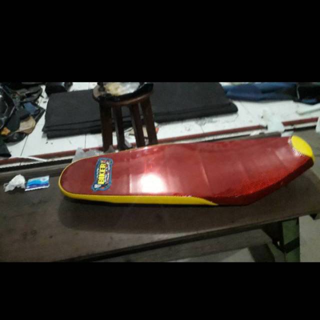 Jok slim beat karbu kulit karbon