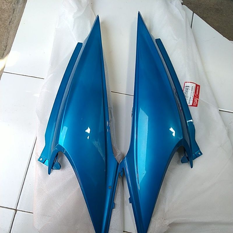 cover body beat karbu kanan/kiri biru muda original