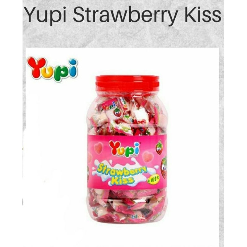 

Yupi Strawberry Kiss Jar 300 gr