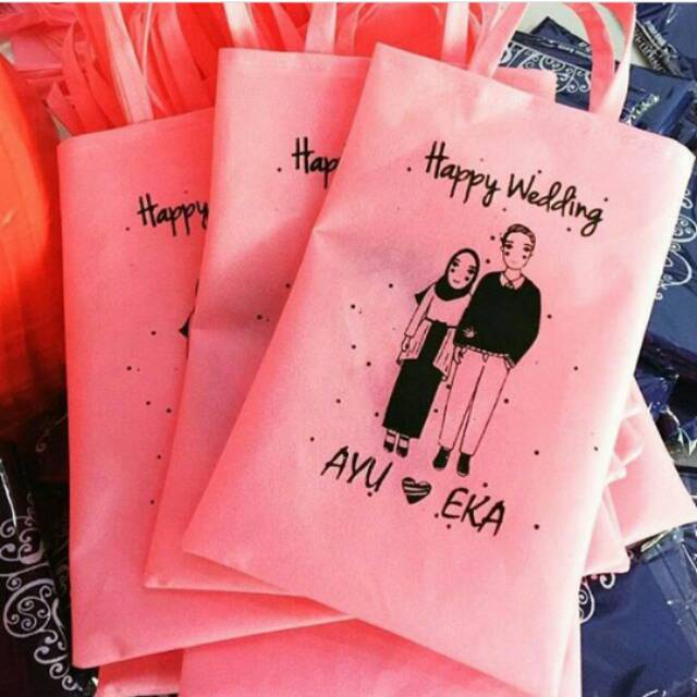 

Tas Souvenir bahan spounbond Cantik