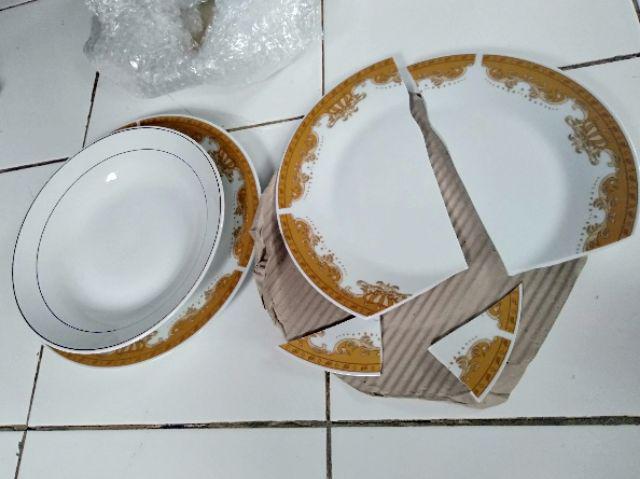Piring Ceper Jumbo Motif Mahkota Kuning Piring Ceper Piring Ceper Jumbo Motif Mahkota Kuning Piring Ceper