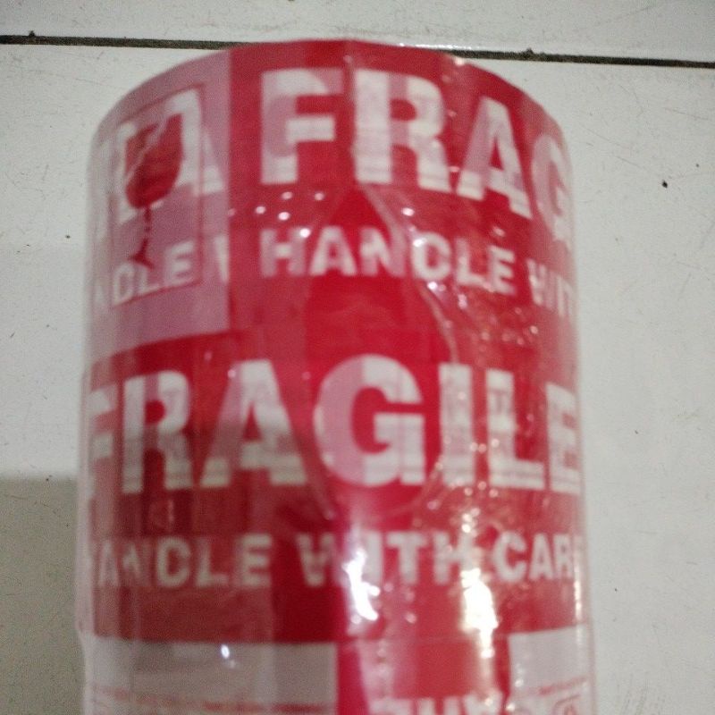 

LAKBAN FRAGILE MERAH JANGAN DIBANTING 100 YARD BAHAN TEBAL