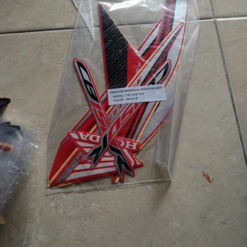 STRIPING NEW CB150R CB 150R 2016 MERAH