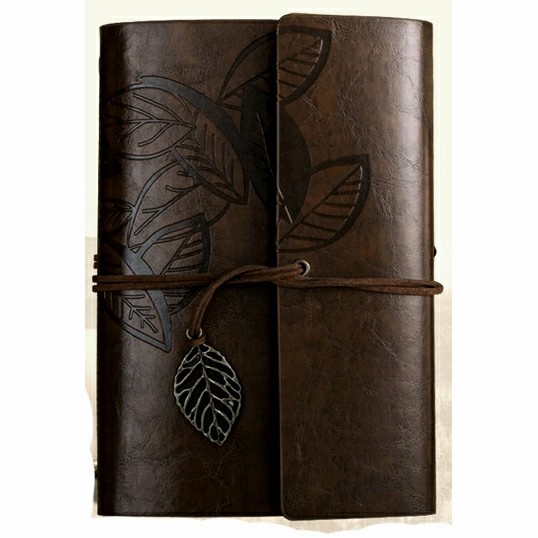 

[RESTOCK] Buku Agenda Vintage Catatan Binder Kulit Retro Leaf Kertas A5 - Coffee, kompas