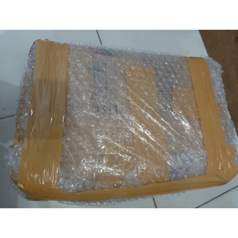 

EXTRA BUBBLE WRAP + KARDUS