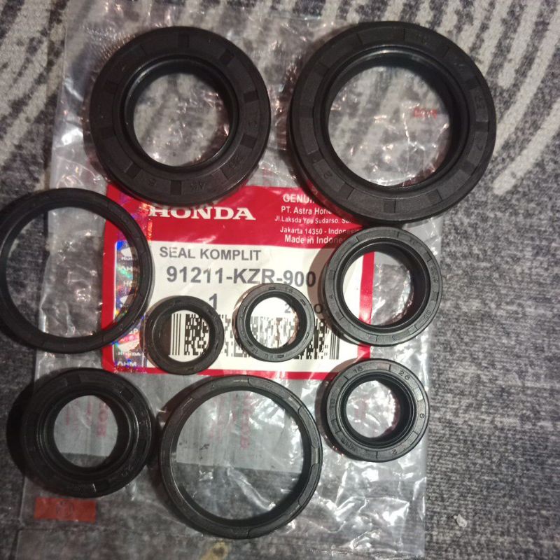 KDM_24 SEAL KOMPLIT VARIO 125 OLD VARIO TECHNO OIL SEAL SIL KIT SET SEAL KOMPLIT VARIO 125 FI INJEKSI-KZR