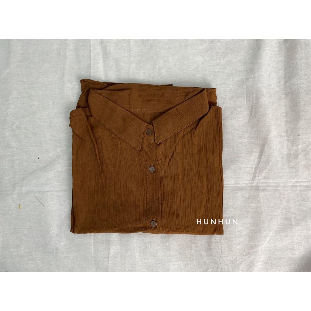 Hanin Crop Rayon Crincle/ Kemeja Crop fhanel Premium Keisya Crinkle AirFlow/ KEMEJA CRINCLE PUSATGROSIR_SOLO-HANIN CROP COKLAT