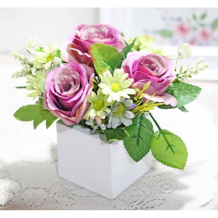 POT KAYU kotak kubus putih wood wooden KECIL + BUNGA PLASTIK A1-5