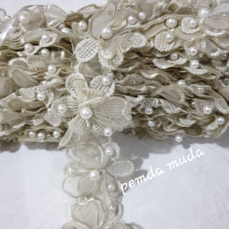 Renda Prada tile Mutiara /17 Bunga/+-85 cm