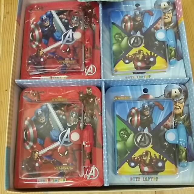 

Memo Kecil bermotif Avenger , Frozen dan Bare Bears