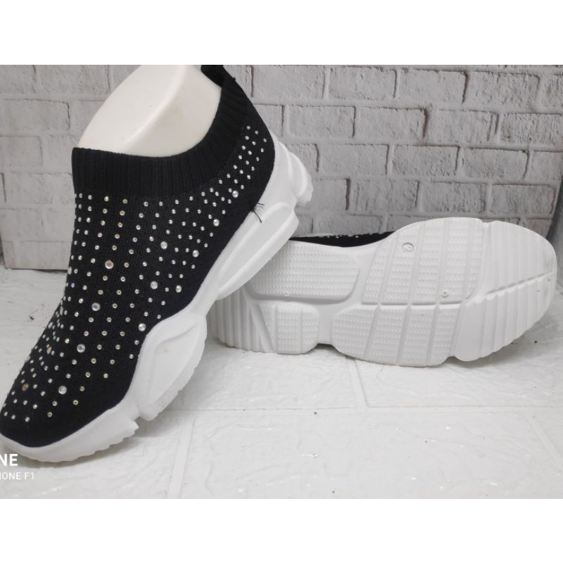 SEPATU SLIP ON ADIVON IMPORT BAHAN RAJUT BLING2