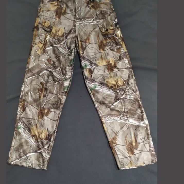 ⇵ Setelan Baju Camo Realtre Xtra / Satu Set Setelan Loreng Camo Perbakin Setelan Baju Camo Realtree 