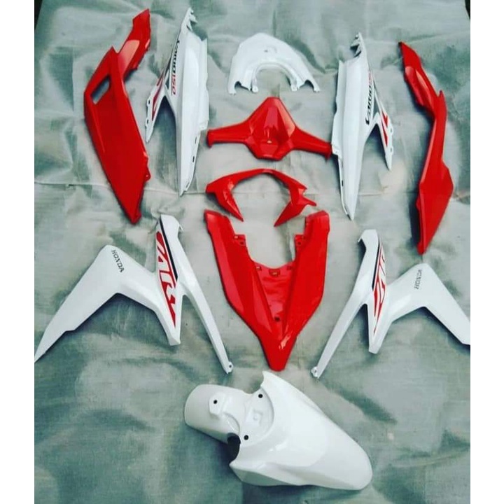 Body fullset new vario 125/150 original no striping