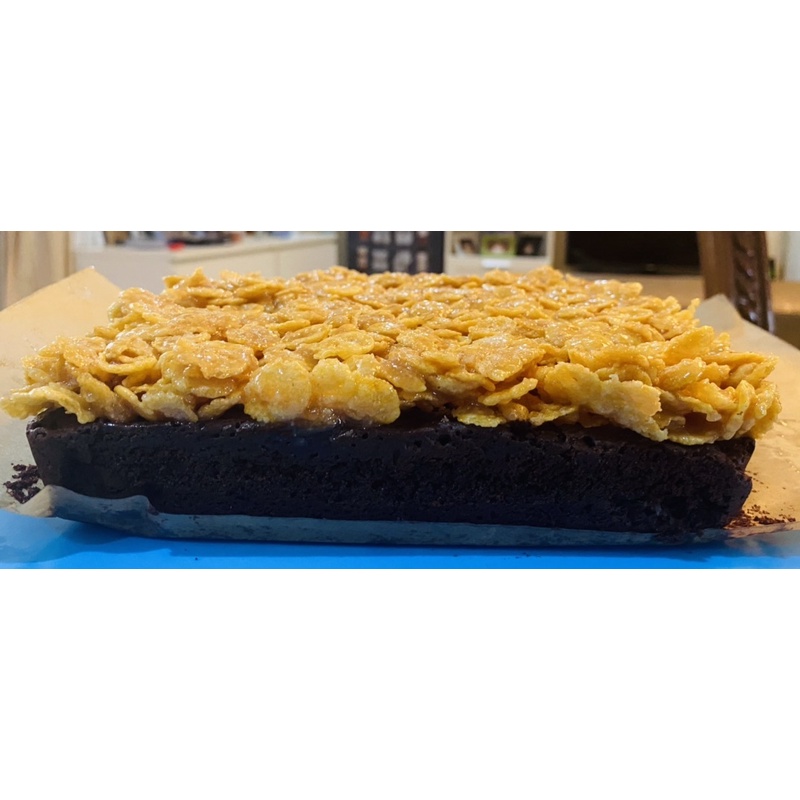 

CARAMEL CORNFLAKES BROWNIES