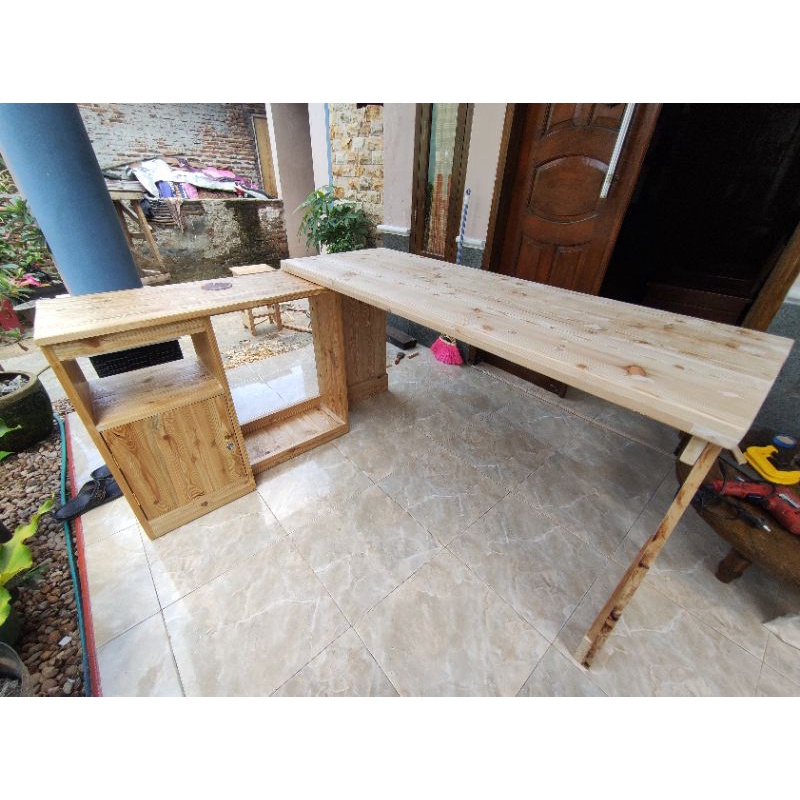 MEJA KANTOR JATI BELANDA