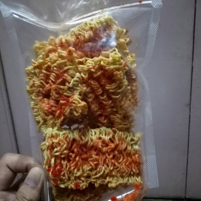 

Mie Kriting 250gr Berbagai Rasa Jajanan Cemilan Termurah khas Tegal