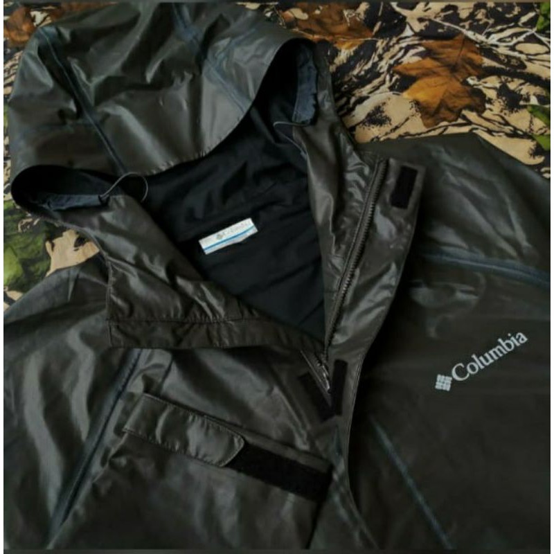 JAKET WATERPROOF TITANIUM COLUMBIA
