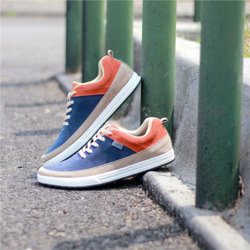 Sepatu Sneakers Casual Pria Tali Kulit Suede Premium Original Murah Keren