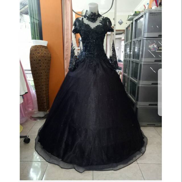 Gaun lebar hitam /wedding /prewed /kebaya /singer/ pesta /party