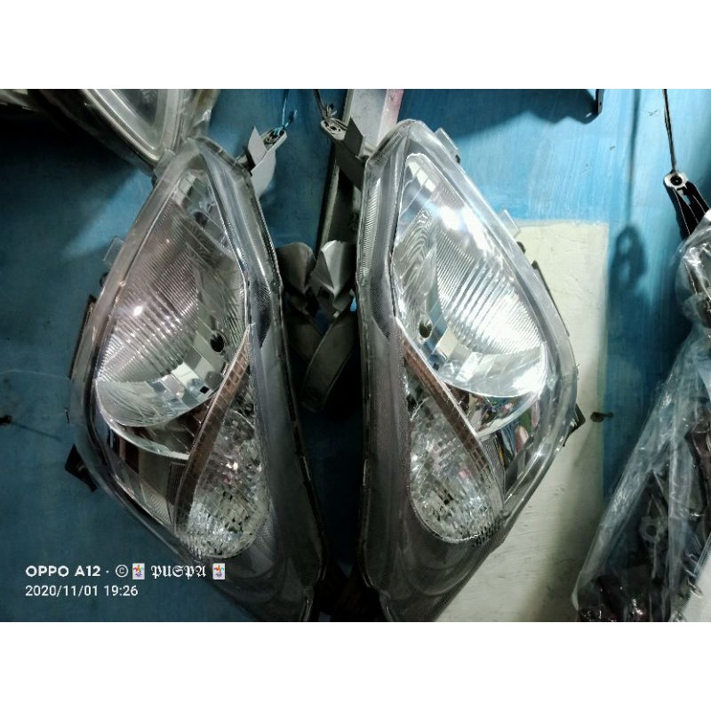 headlamp avanza 2012