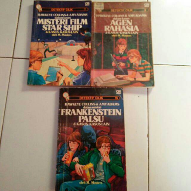 Detektif cilik Hawkeye Collins & Amy Adams