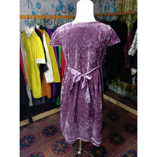 atasan dress bludru anak tanggung