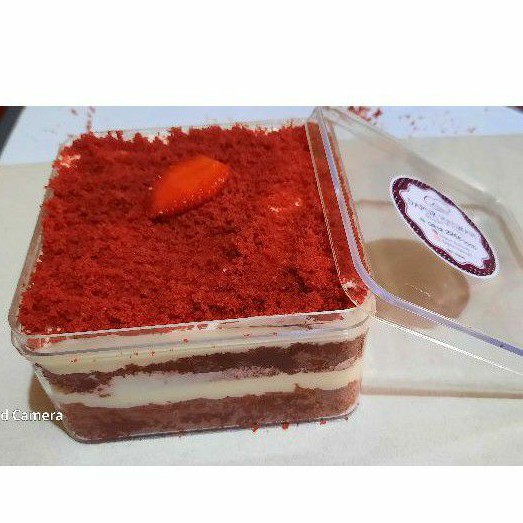 

DAPUR HALWAH RED VELVET DESSERT BOX