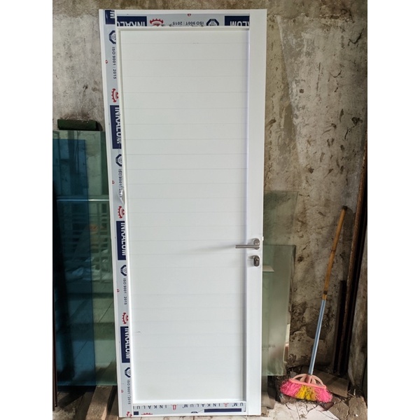 Pintu aluminium panel