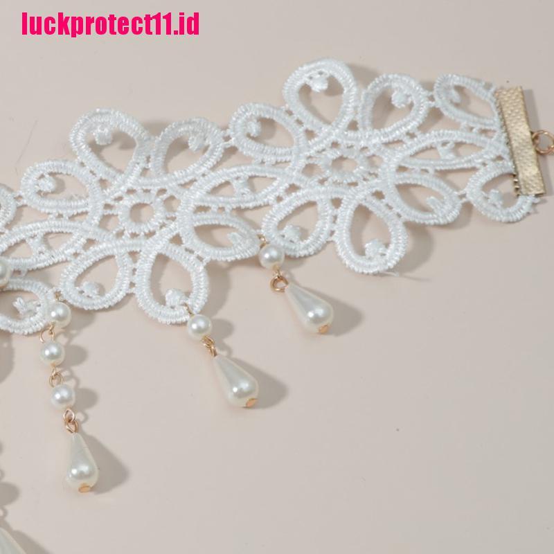 1pc Kalung Choker Bahan Lace Gaya Vintage Gothic Untuk Wanita