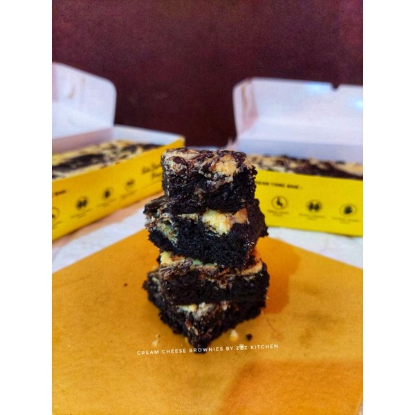 

Cream cheese brownies size s 22x10 cm