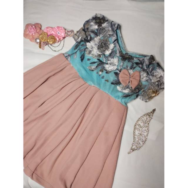 Dress brukat kutung