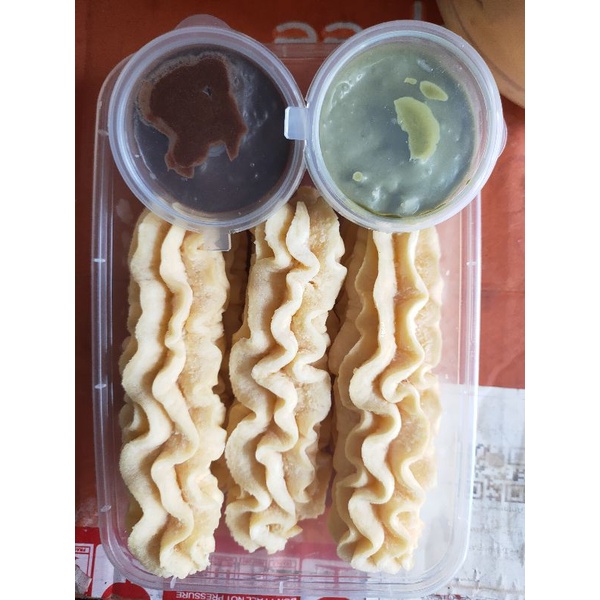

CHURROS FROZEN TERJAMIN ENAK!