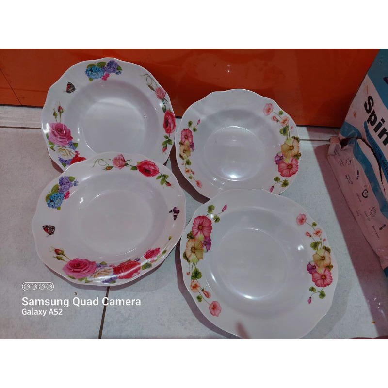 Piring Melamin Bulat Dalam Motif Bunga/1 Lusin (12 pcs)