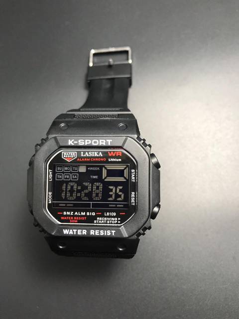 Jam tangan digital segi Sporty water Resist merk Lasika 8109