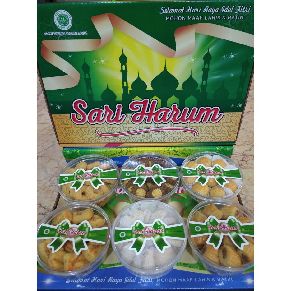 

Kue kering Sariharum toples bulat