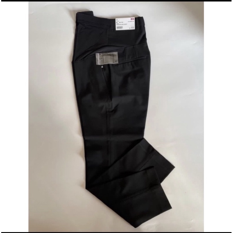 Uniqlo Smart angkle wanita