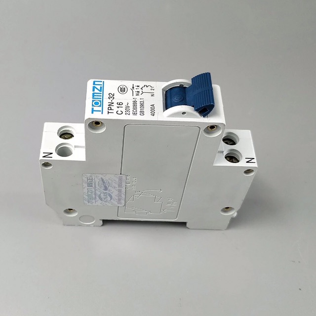 MCB AC 6A 10A 16A 20A 25A 32A Tpn 1P N Mini Circuit Breaker